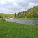 Casa de Férias Le Repaire Des Belettes Vallee De Rabais